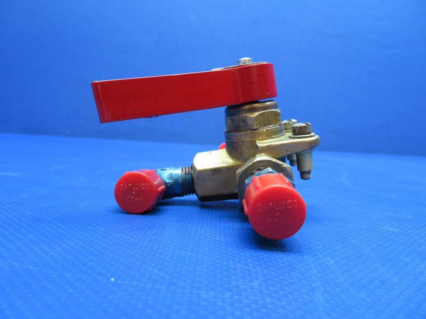 Piper PA-28-140 Cherokee Fuel Valve w/ Plate P/N 491-974 OVERHAULED (0324-1764)
