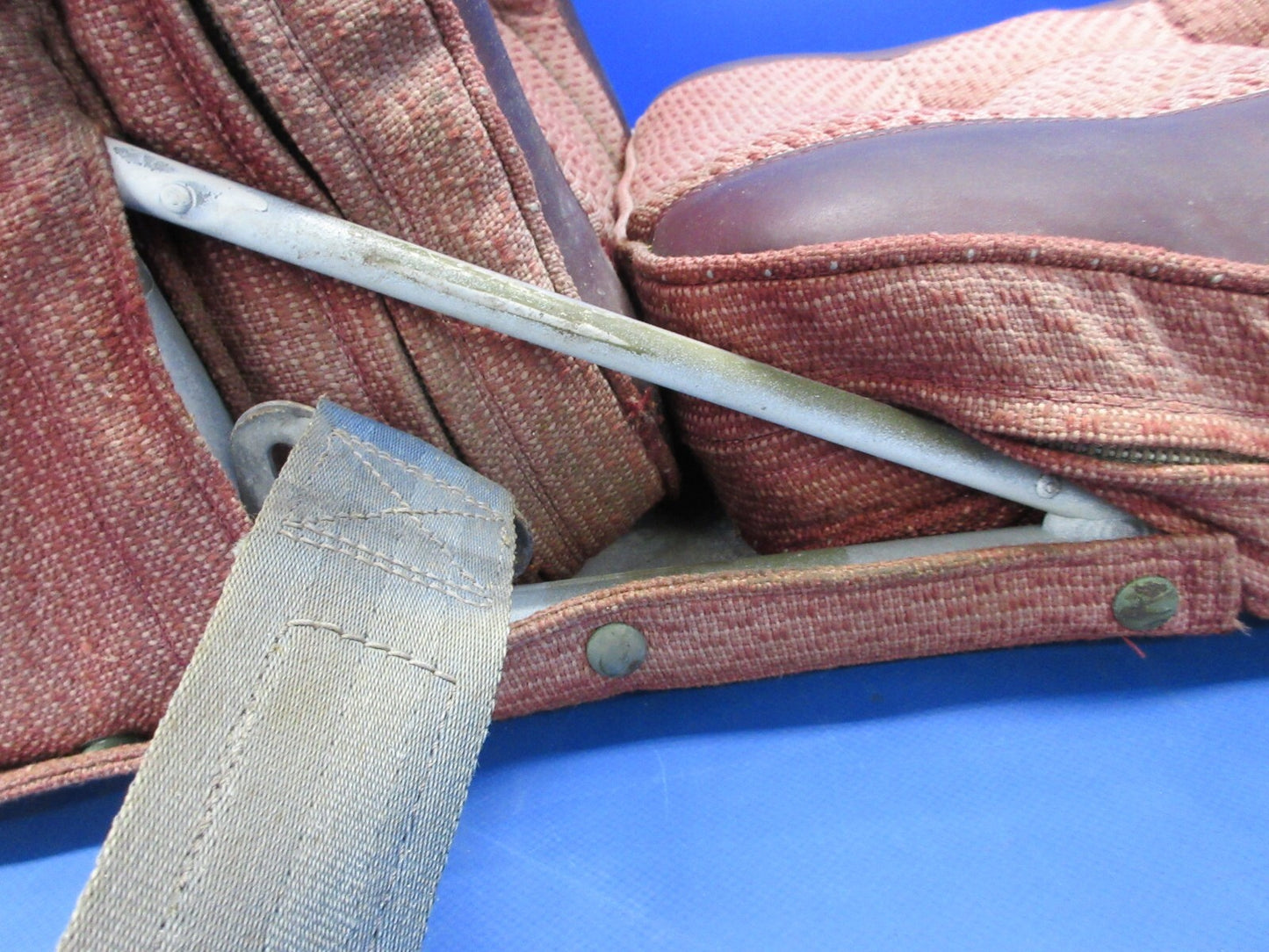Bell 47J-2 Helicopter Pilot Seat P/N 47-731-066-103 (1124-1358)5