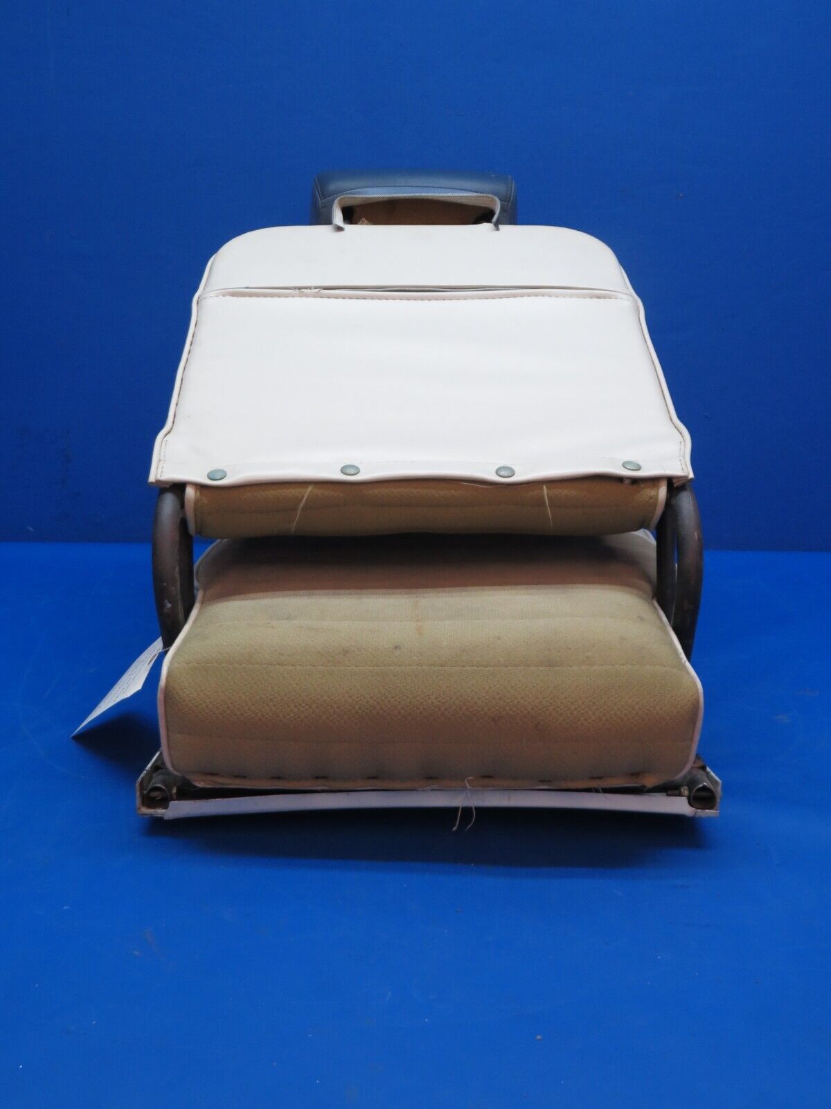 Stinson 108-1 RH Front Seat Assy w/ Headrest P/N 108-3092017-1 (0723-343)