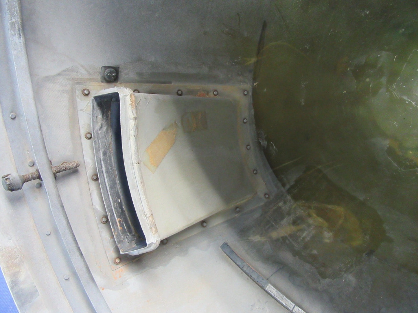 Beech 95-B55 Baron Nose Cone / Radome P/N 96-410010-7 (0326-43)6
