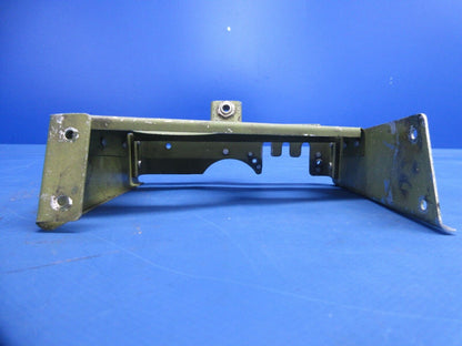 Piper PA-28-161 Warrior Engine Control Support Assy P/N 67206-02 (0824-1017)
