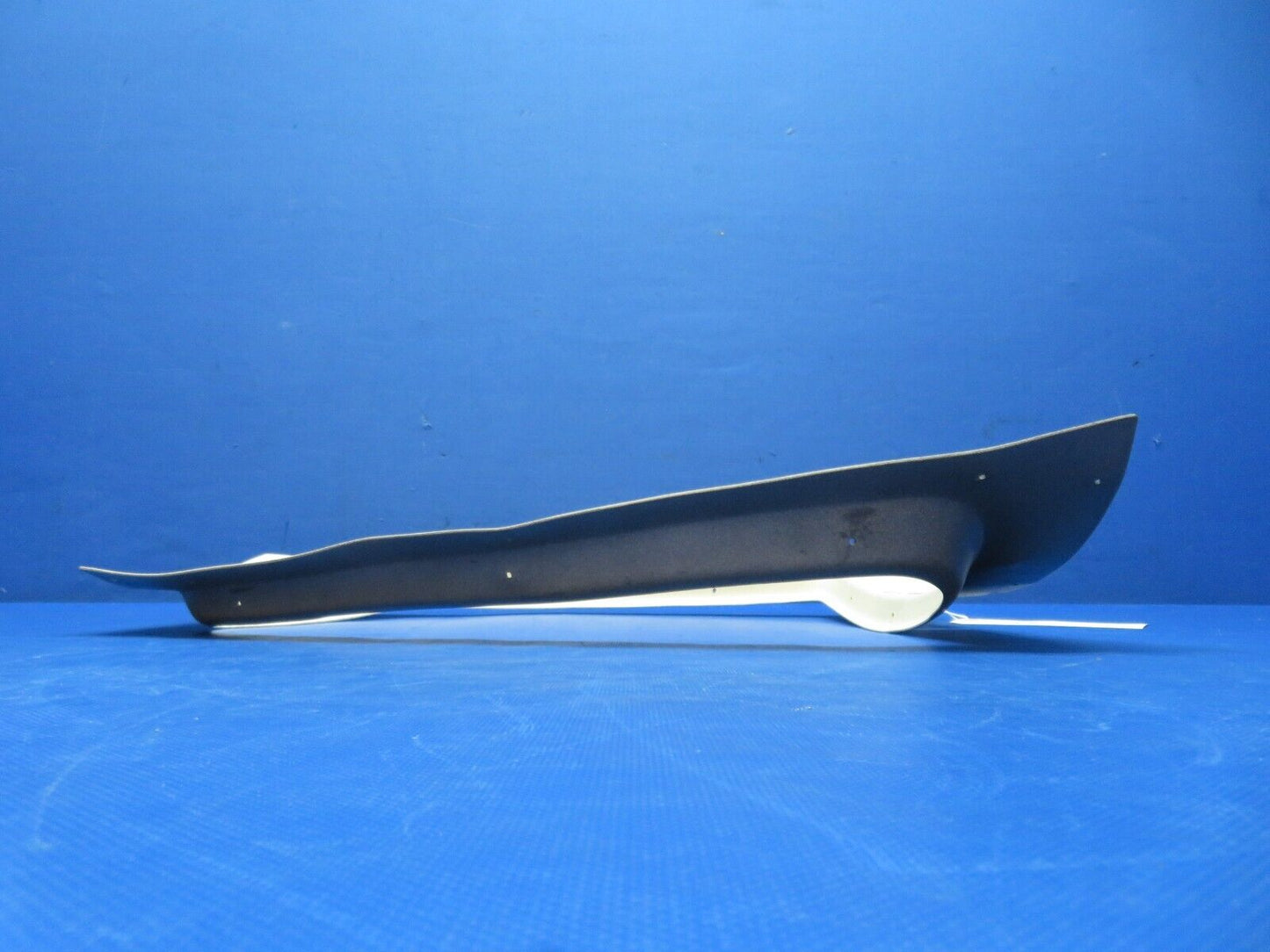 Mooney M20 / M20E RH Rear Window Molding P/N 340067-10 (0424-138)
