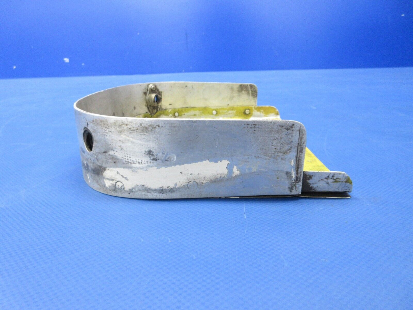 Piper PA-23-235 / 250 Fire Shield P/N 286-P23-064-153 (0824-2082)