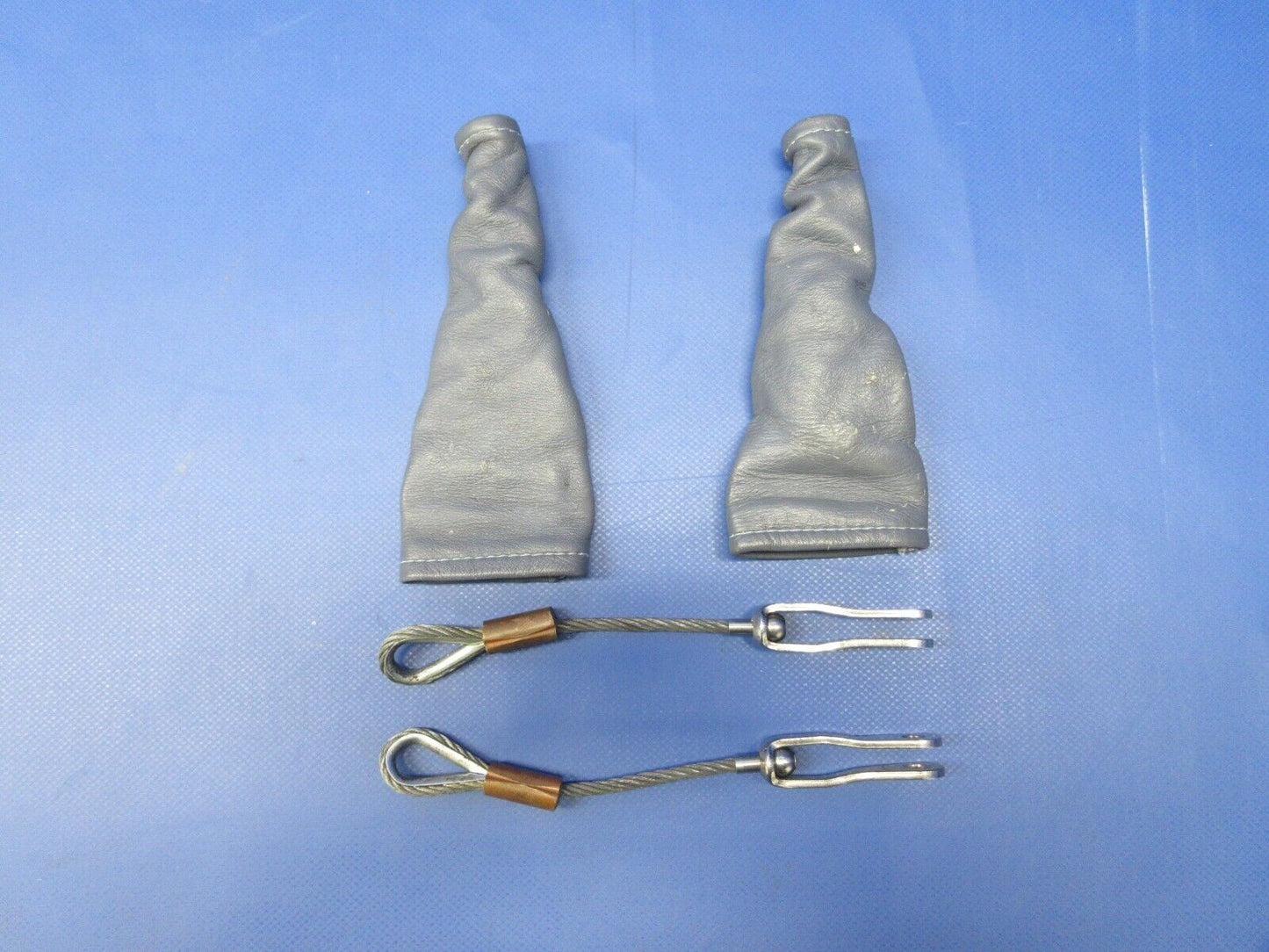 Piper PA-34-200T Seneca II Seatbelt Attachment Cable Cover 96908-00 (0524-1250)
