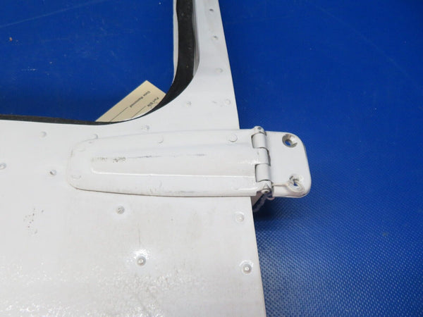 Cessna 150 / 150G Cabin Door Assy RH - Clear Window P/N 0413033-2 (0824-172)