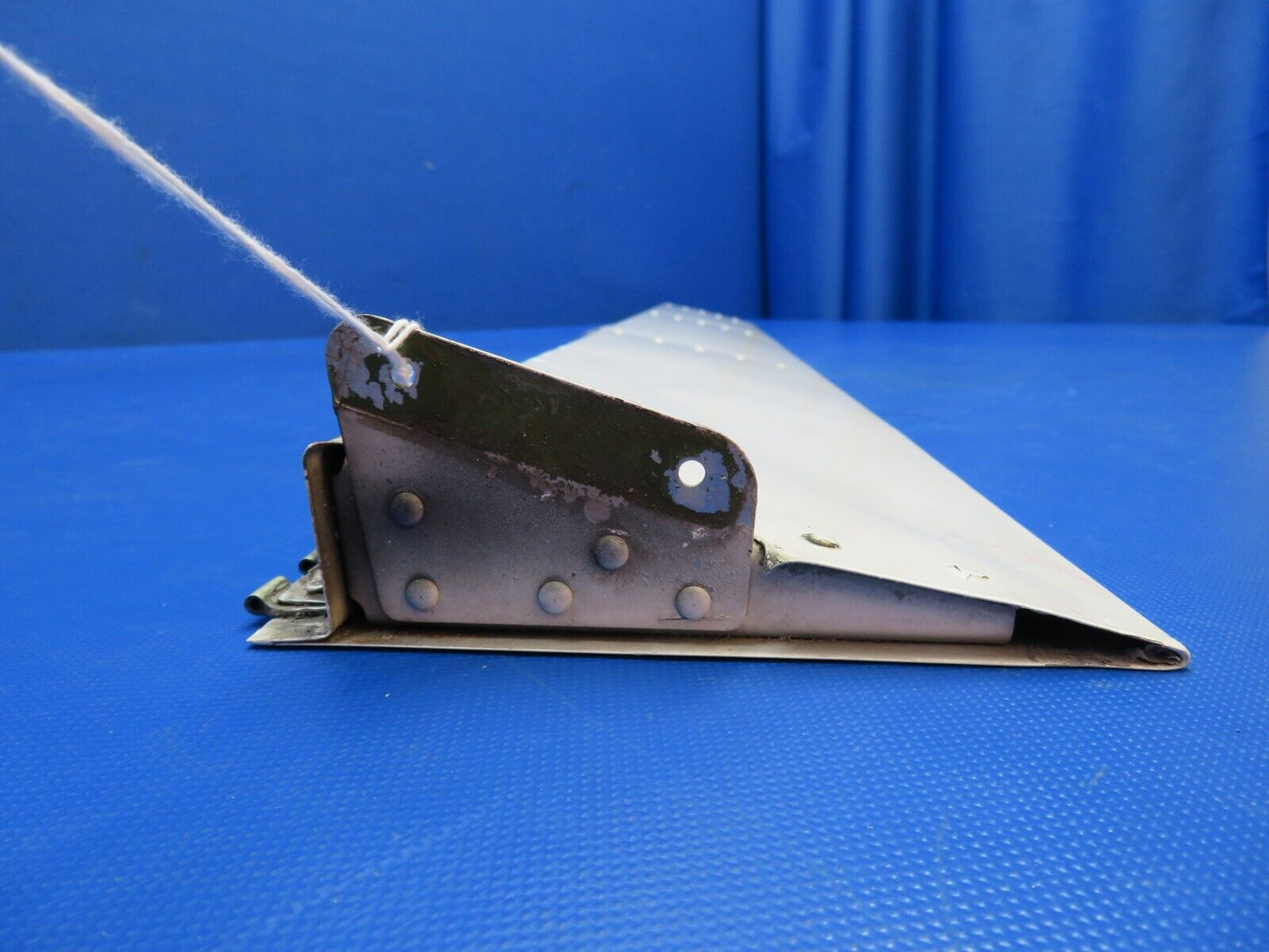 Piper PA-34-200T Seneca II LH Stabilator Trim Tab 95864-00  (0524-1723)