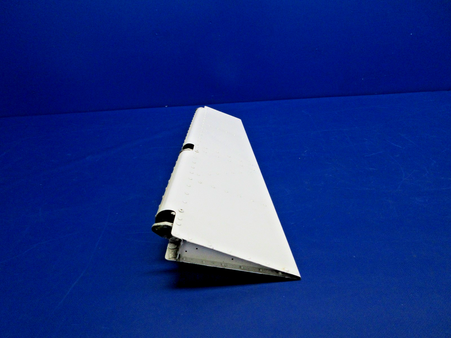 Piper PA-31T1 Cheyenne RH Elevator Trim Tab P/N 51346-09 (0226-1039)7