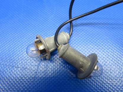 Piper PA-28R-200 Instrument Lamp Holder Assy P/N 565-516 LOT OF 15 (1223-1095)