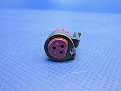Cirrus SR20 / SR22 Female Connector P/N 50167-004 LOT OF 7 NOS (0326-1013)8