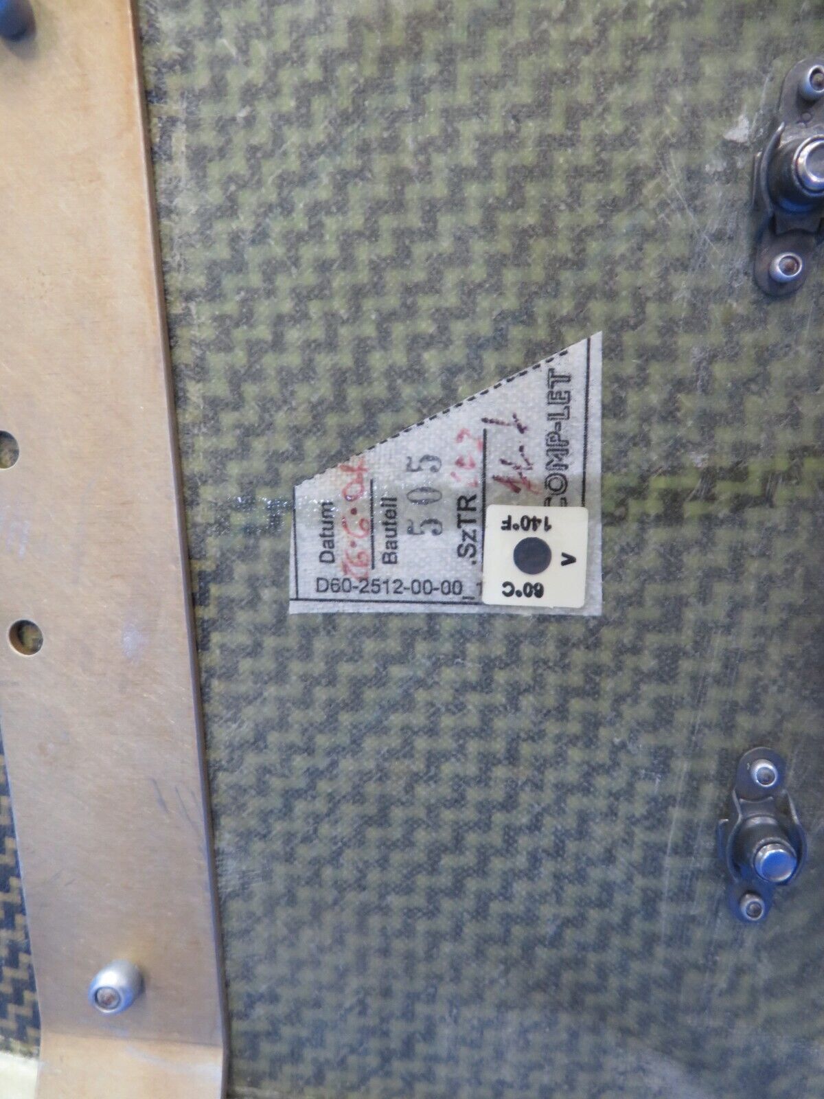Diamond DA-42 RH Front Seat Assy P/N D60-2512-00-00_3 (0623-428)
