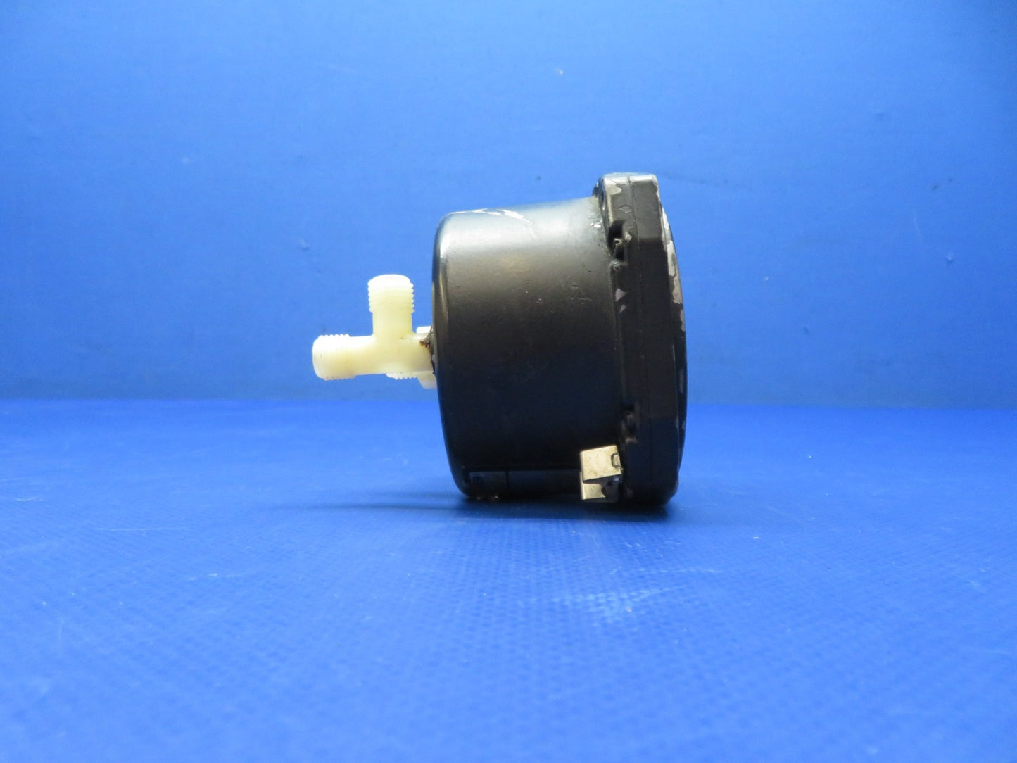 Cessna 421 Airspeed Indicator P/N C661040-0104, 402-05 WARRANTY (0326-208)6