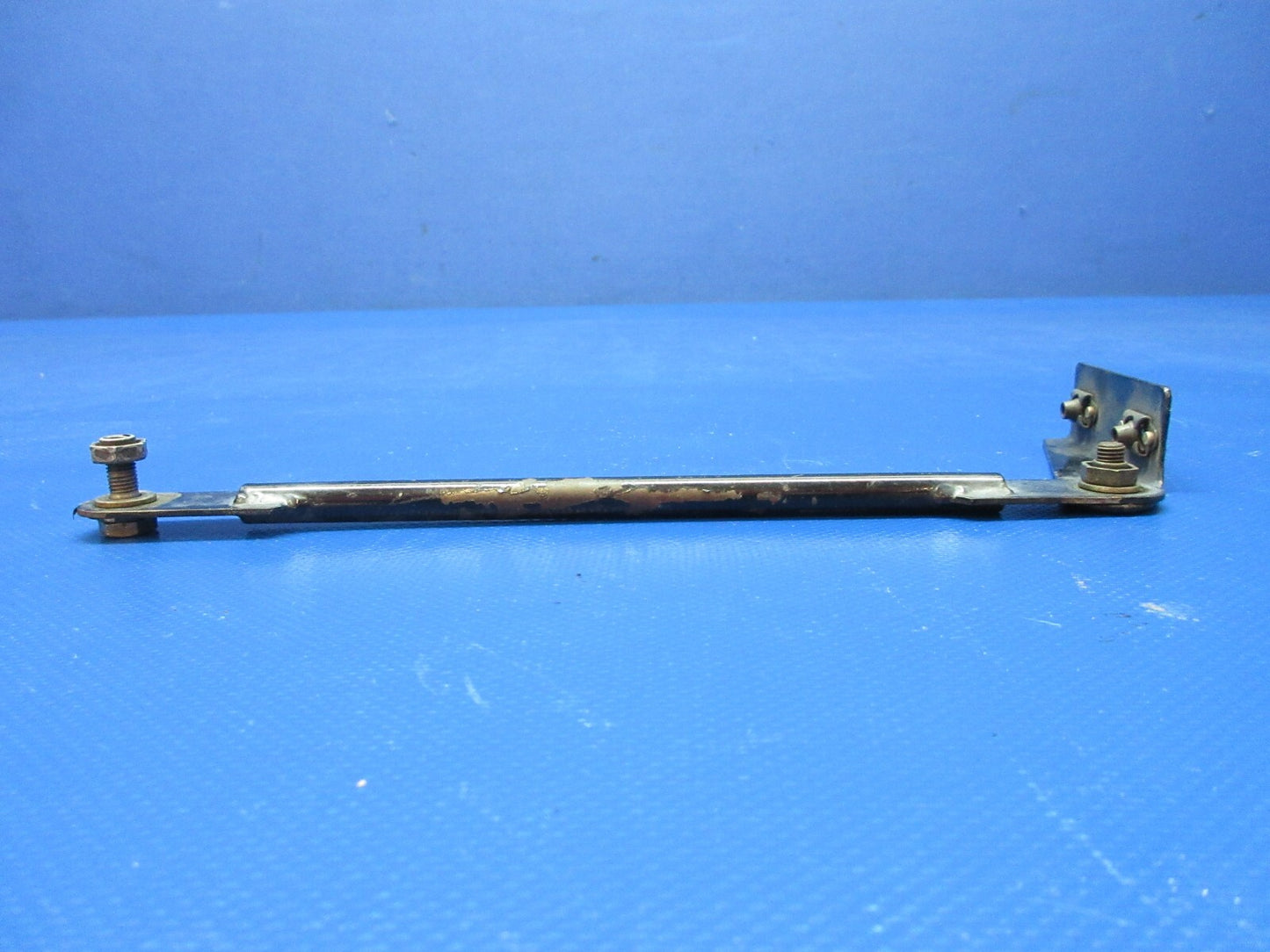 Piper PA46 / TIO-540-AE2A Engine Baffle Bracket & Tube P/N 82239-002 (1124-1387)6