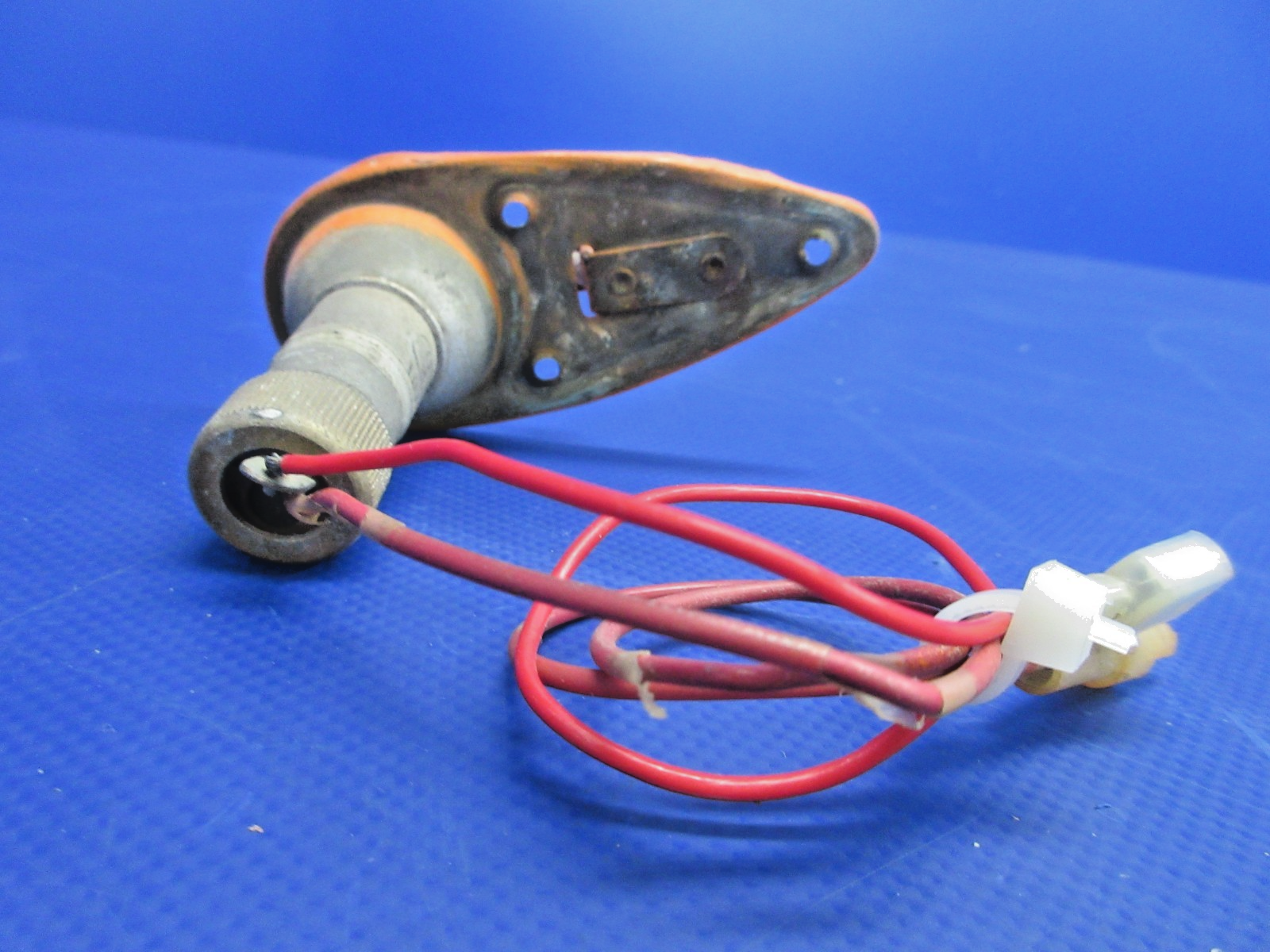 Grimes Wing Tip Position Lights LH & RH P/N 30-0009-34 & AN3033-3 (0626-735)13