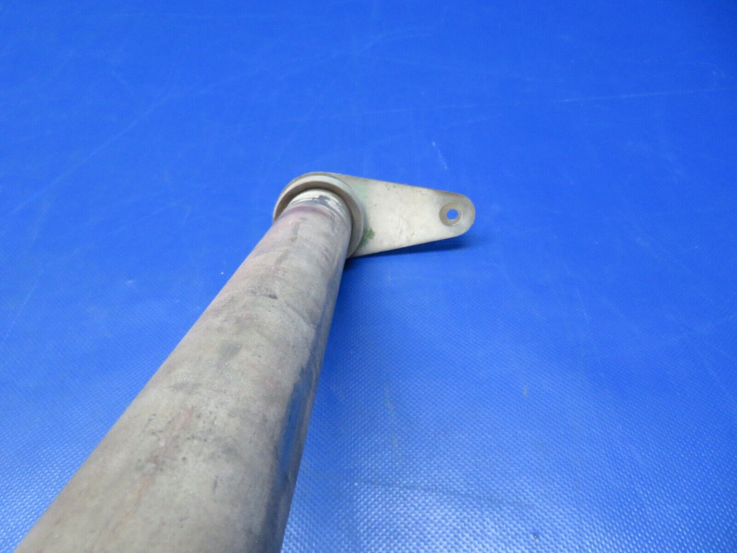 Grumman Yankee Trainer / TR-2 AA-1B Flap Torque Tube P/N 604055-501 (0424-127)