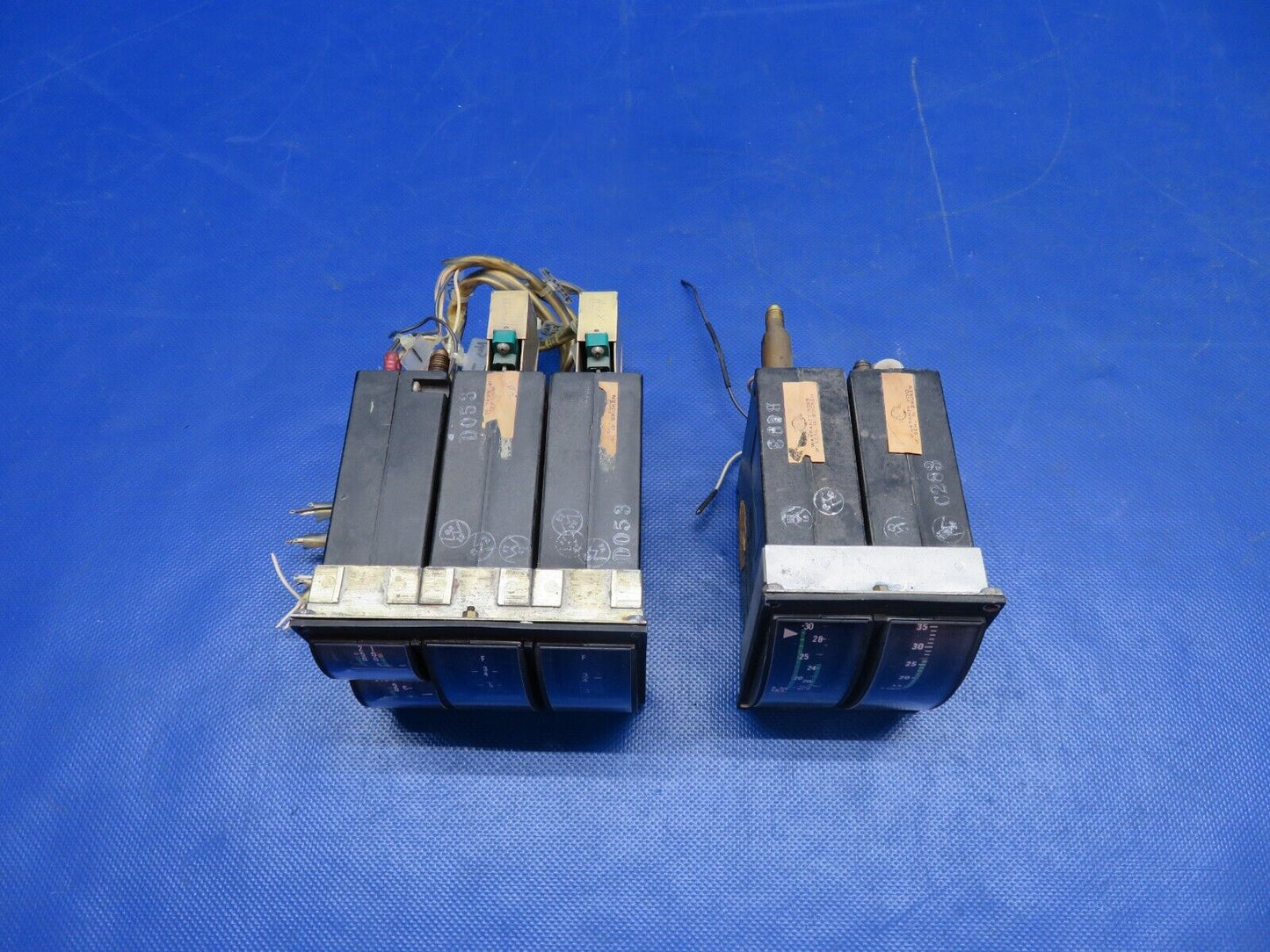 Bellanca 17-31A Viking Edo-Aire Indicators P/N 14078-101-8 LOT OF 6 (0824-1759)