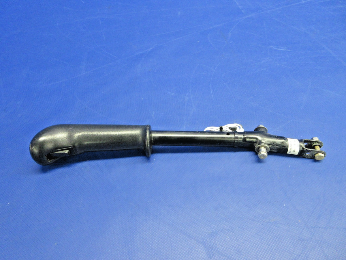 Diamond DA-40 Control Stick P/N DA4-2703-11-00 (0926-900)2