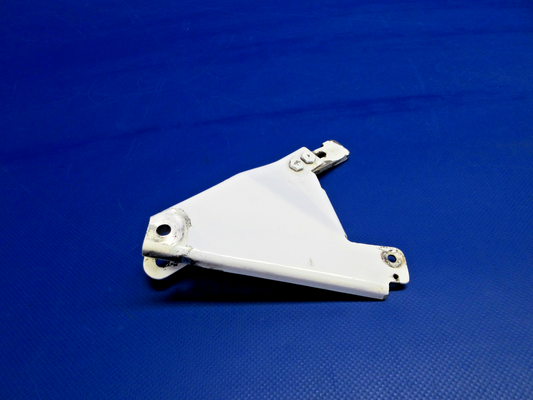 Beech 95-B55 Baron RH Main Gear Uplock Bracket P/N 35-815077-11 (0426-931)0