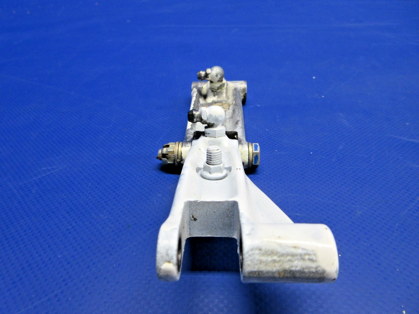 Beech D95A Nose Landing Gear Steering Idler Cross Link P/N 35-825173 (0326-782)11