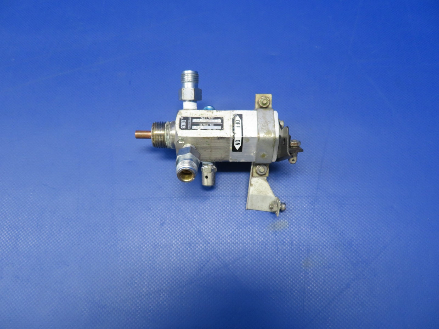 Cessna 421 Scott Oxygen Tank Regulator P/N 800294-02 (0726-455)0
