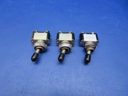 Cessna 421 Toggle Switch Cutler-Hammer AN3021-1, MS35058-21 LOT OF 3 (0326-232)0