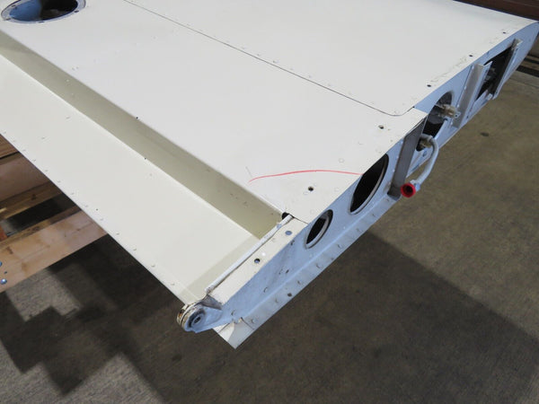 1975 Cessna Cardinal 177B LH Wing Structure P/N 1722001-17 (0824-98)