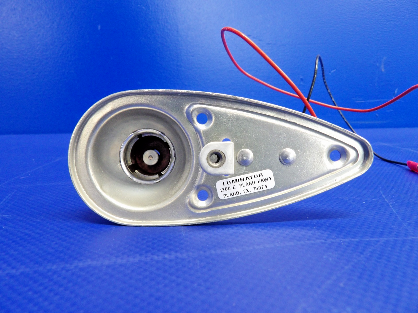 Luminator Wing Tip Position Light Base P/N 5106-0-00-A NOS (0426-1219)9