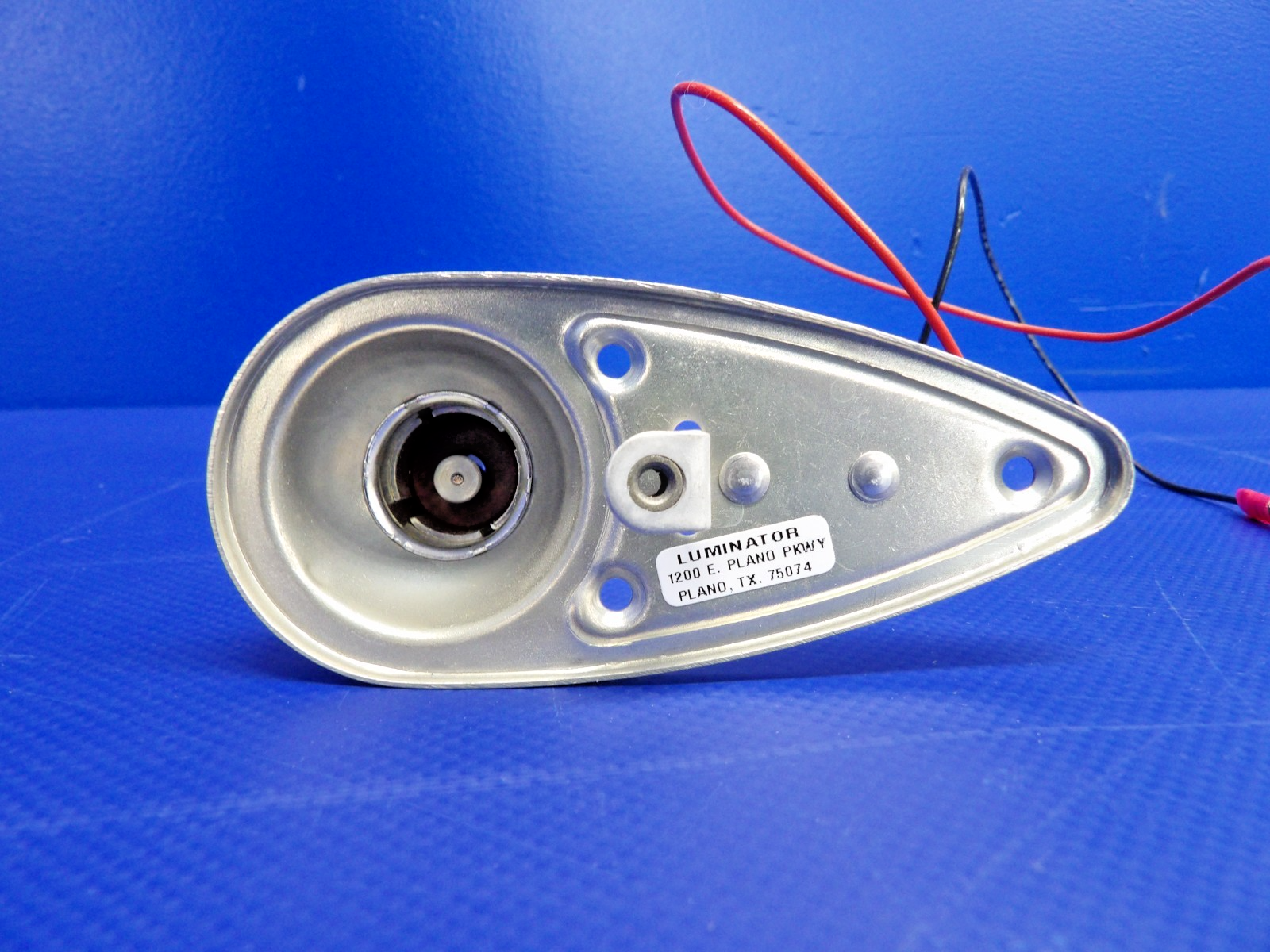 Luminator Wing Tip Position Light Base P/N 5106-0-00-A NOS (0426-1219)9