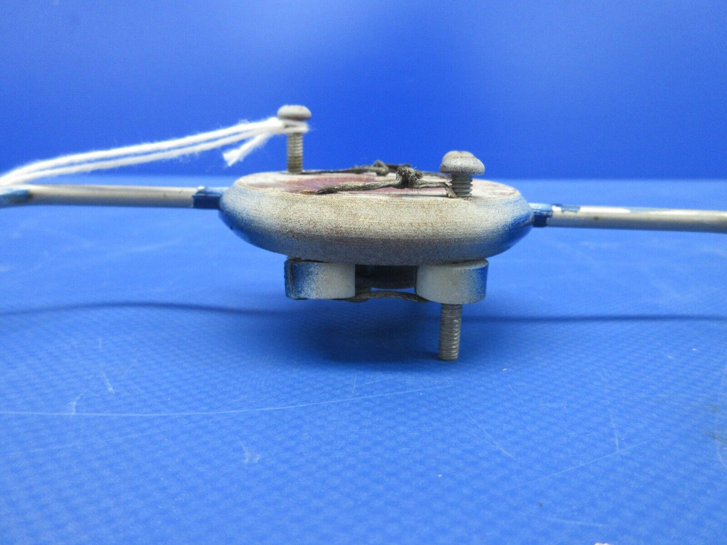 Beech 19A Musketeer Omni Navigational Antenna 451-273 (0424-1382)