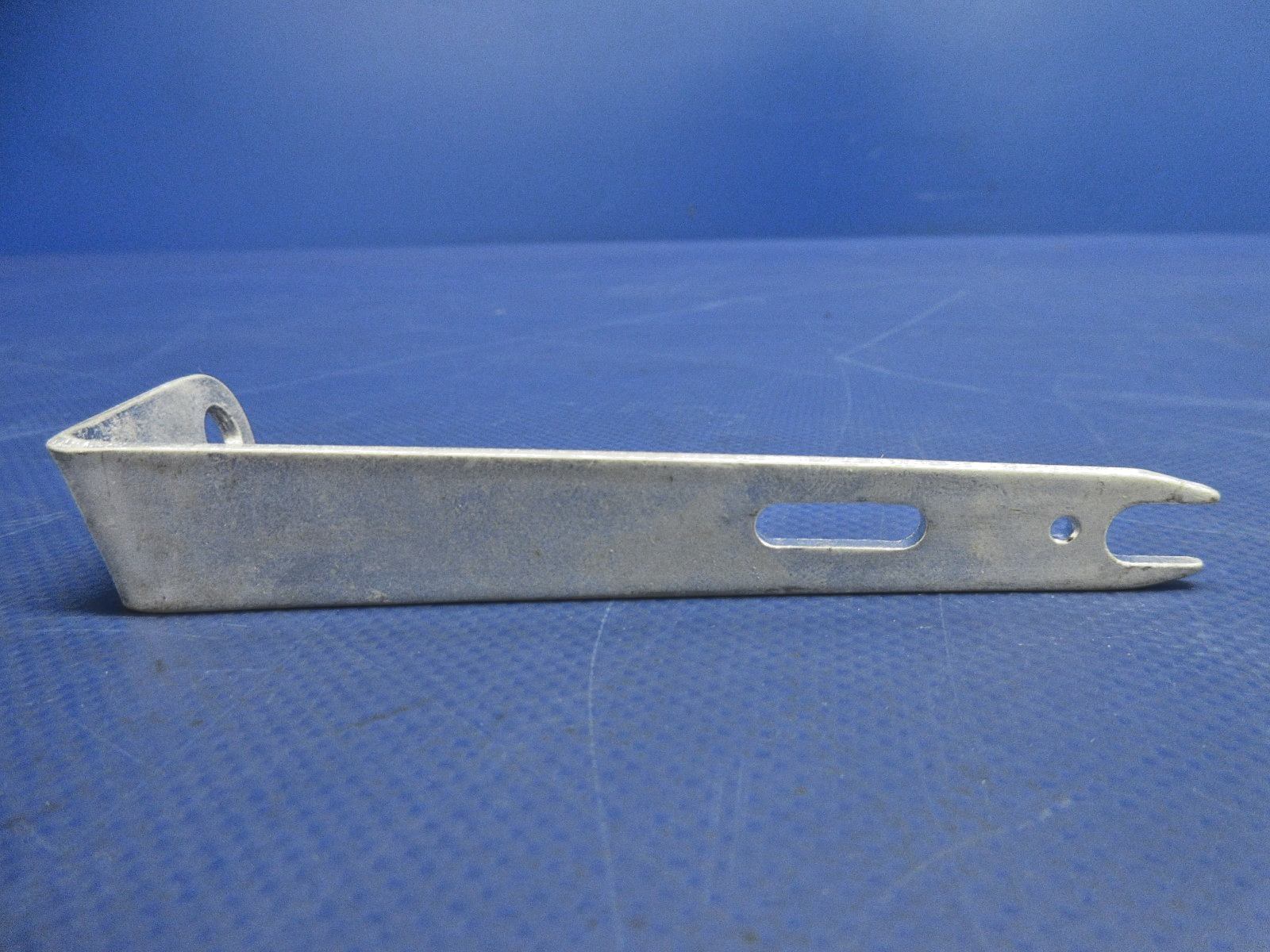 Cessna Propeller Governor Control Bracket P/N 1460202-1 NOS (0626-752)5