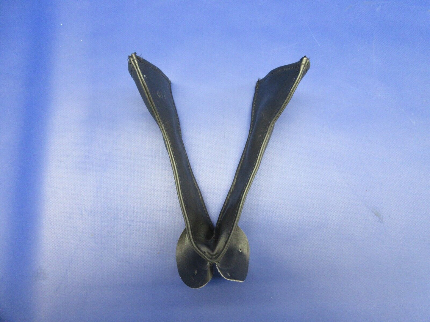 1996 Piper PA-28 Rear Center Belt Attach Cable & Cover P/N 96908-000 (1224-712)