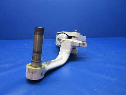 Beech C24R Sierra Main Landing Gear Assy LH P/N 169-810001-21 (0724-1255)