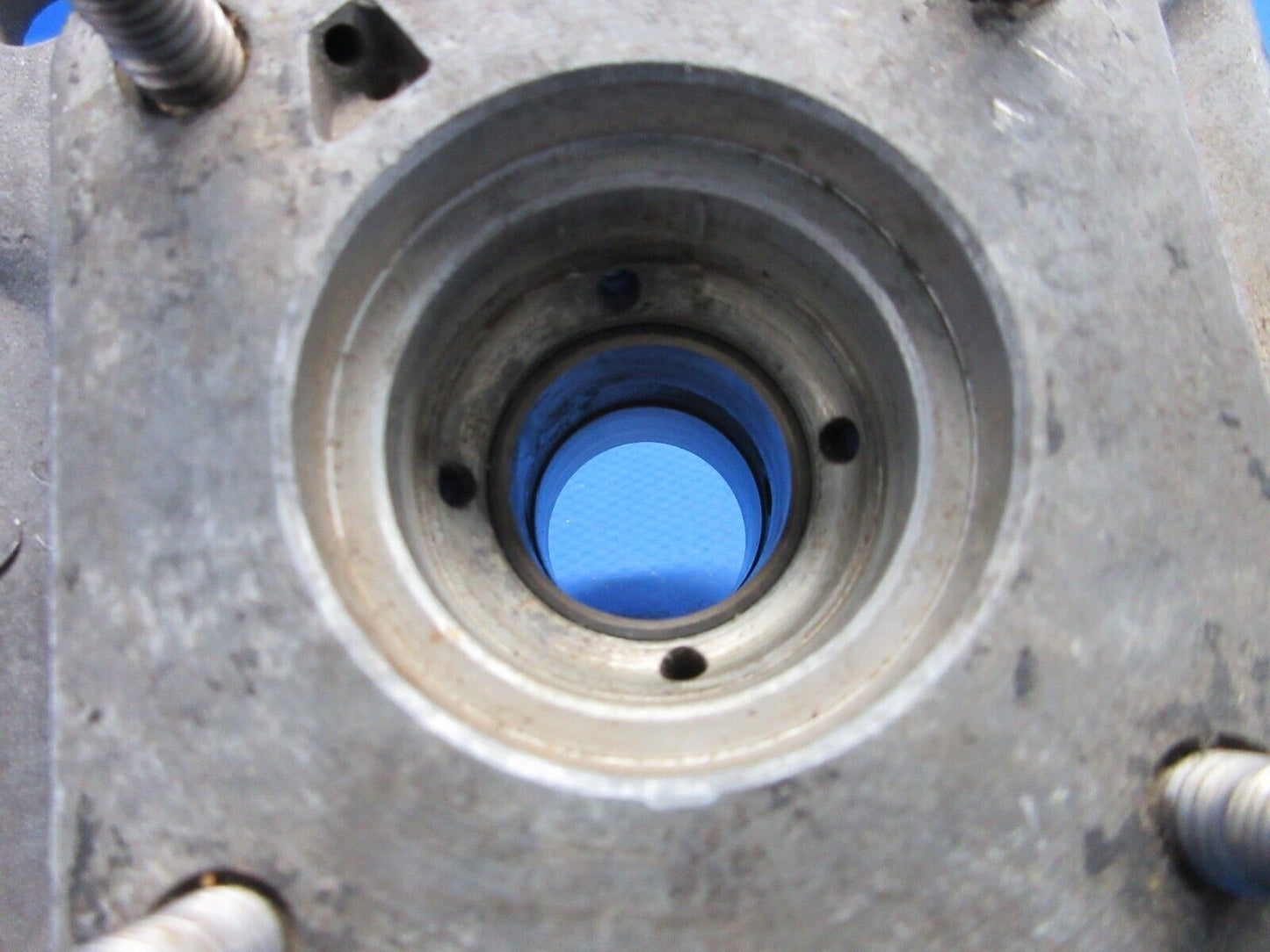 Continental Mag Drive Gear Carrier Bushing Support P/N 534858 (0624-1319)