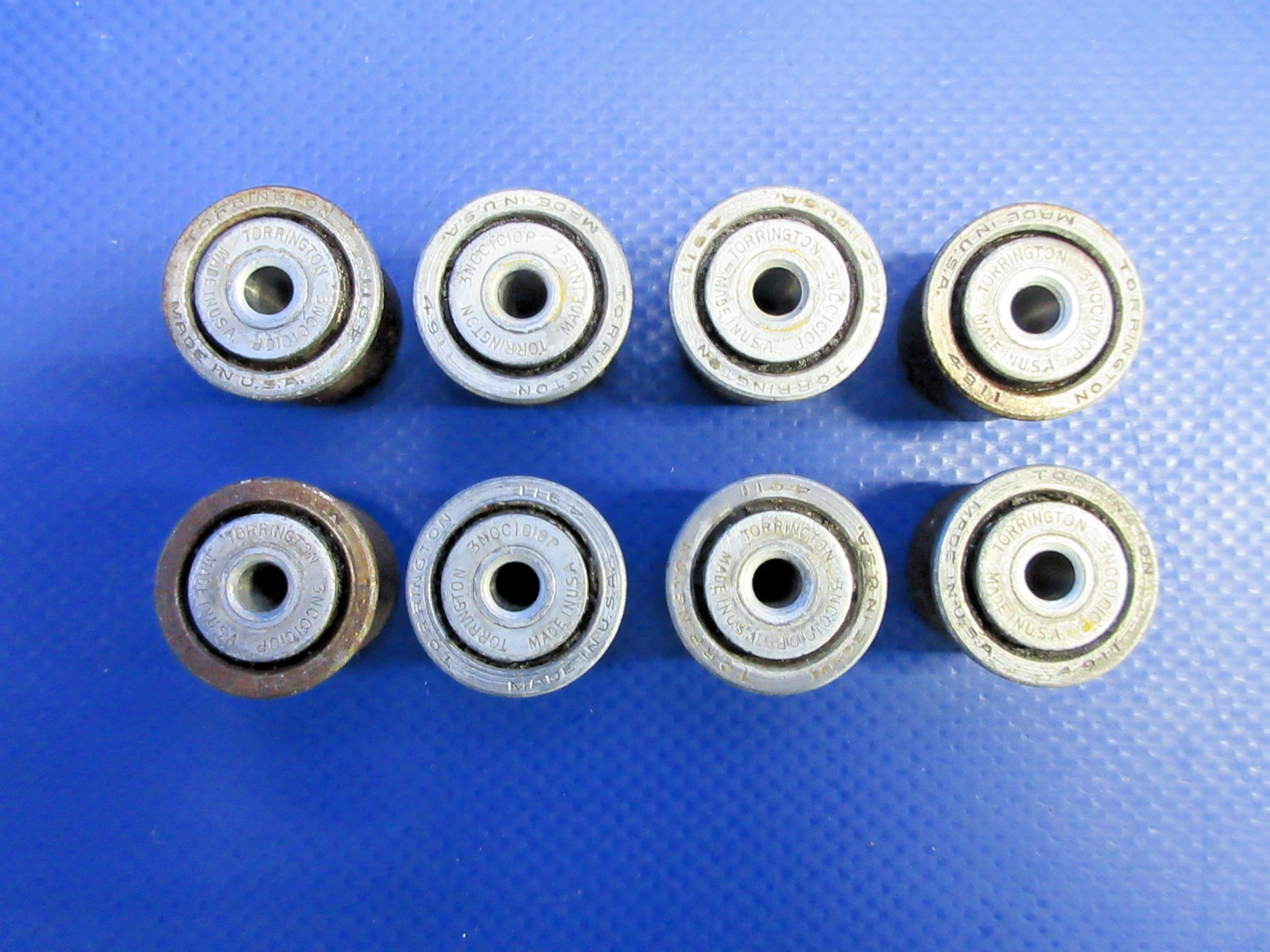 Beech F35 Bonanza Flap Track Roller P/N 35-165004 LOT OF 8 (0726-762)1