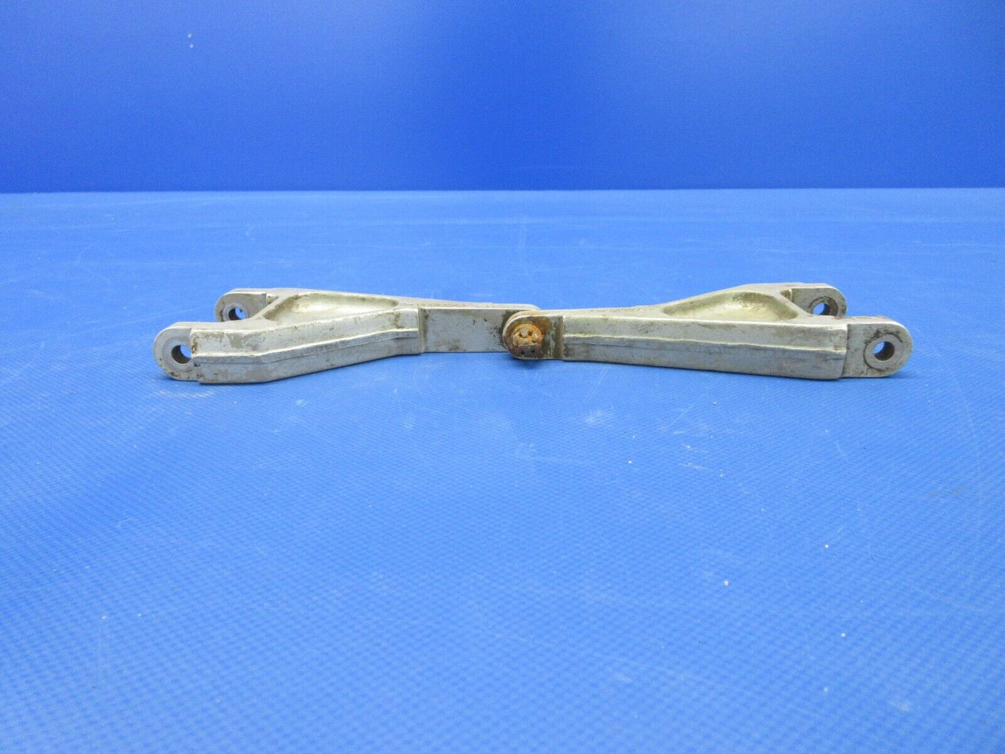 Piper PA23 Aztec Nose Gear Scissor & Bushing Assy P/N 752-914 (0324-718)