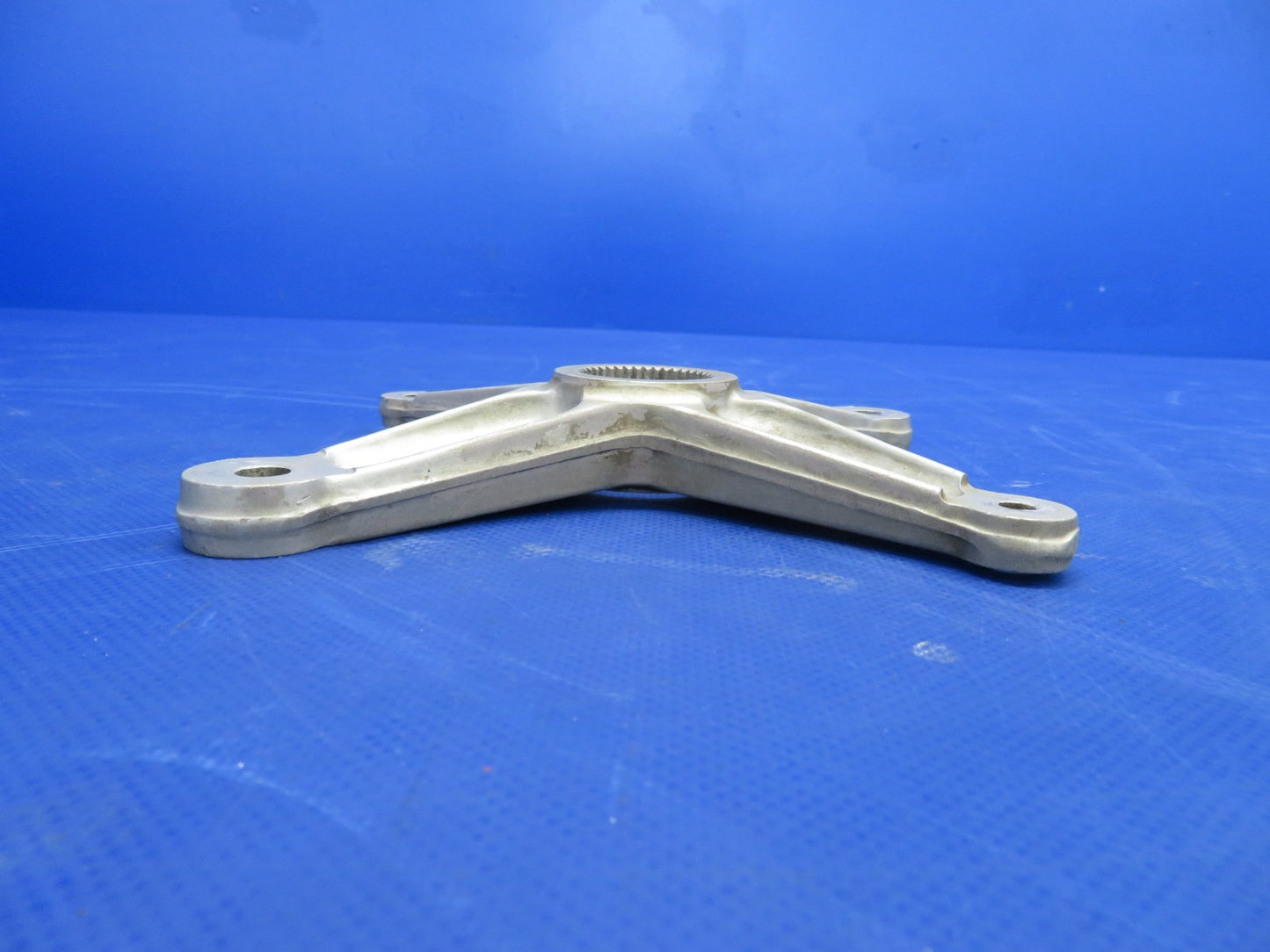 Beech F35 Bonanza Landing Gear Actuator Retract Arm P/N 45-810090 (0726-468)3