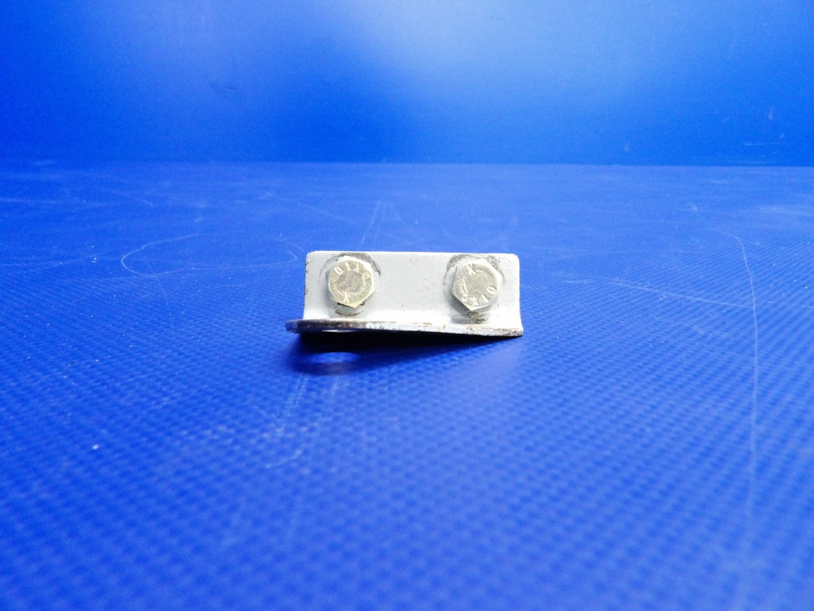 Cessna 172G Seat Belt Fitting LH/RH INBD/OTBD 0510205-3 & -4 SET OF 4 (0326-12104