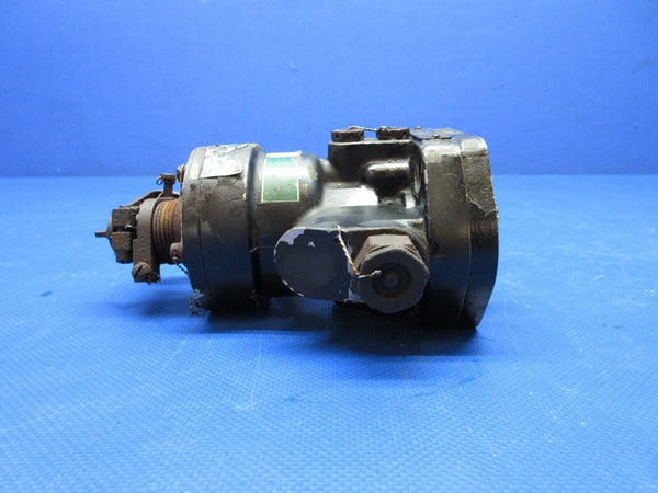 Early Cessna 182 Sensenich / Woodward Prop Governor P/N 210105 CORE (0724-1236)