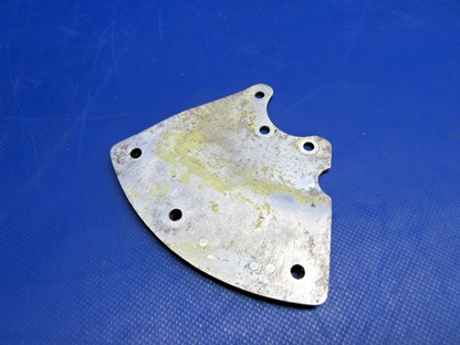 Piper PA-28-235 Cherokee RH Wheel Fairing Bracket P/N 63370-04 (0926-895)1
