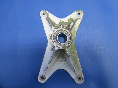 Piper PA-32RT-300T Lance II Main Gear FWD Trunnion Fitting 67040-14 (0924-880)