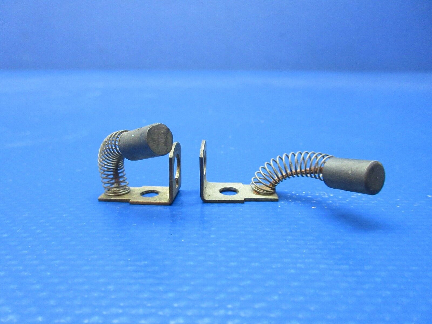 Piper Brushes Alternator P/N 757-142 LOT OF 2 (1124-1442)