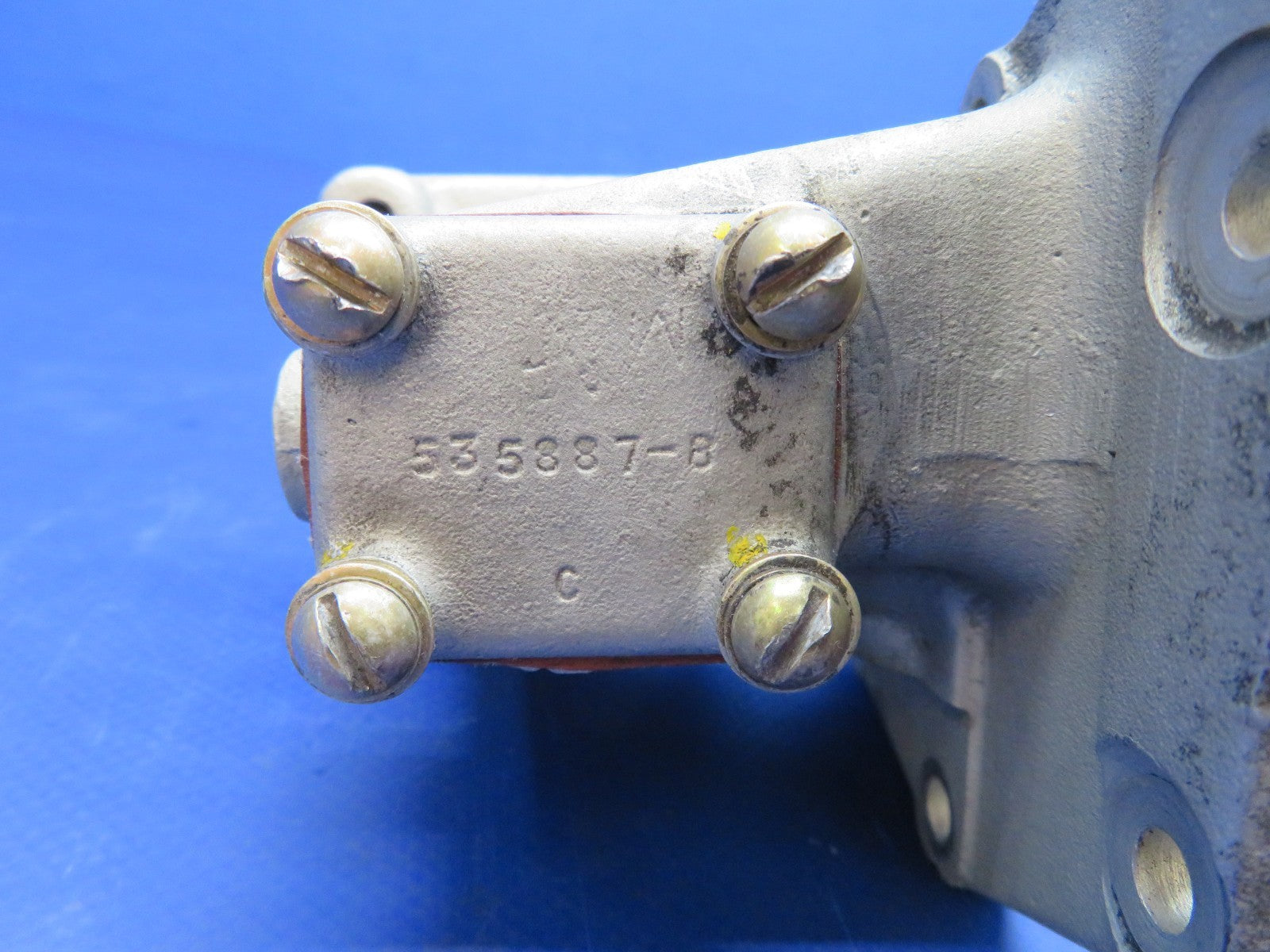 Continental IO-470 /  IO-470-U Oil Pump / Tach Drive Housing 538579 (0326-1785)2