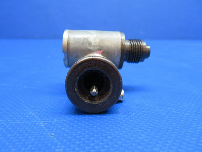 Piper PA-34-200T Seneca II 90° Tachometer Adapter P/N 106301 (0424-1751)