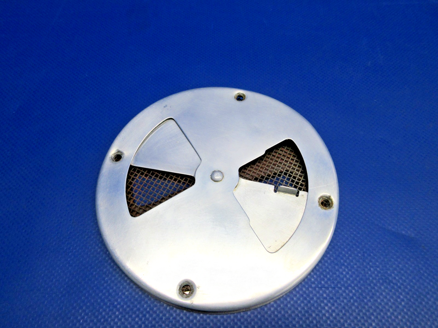 Beech 95 /D95A Travel Air Cabin Exhaust Valve Shutter P/N 96-550015-9 (0326-780)4
