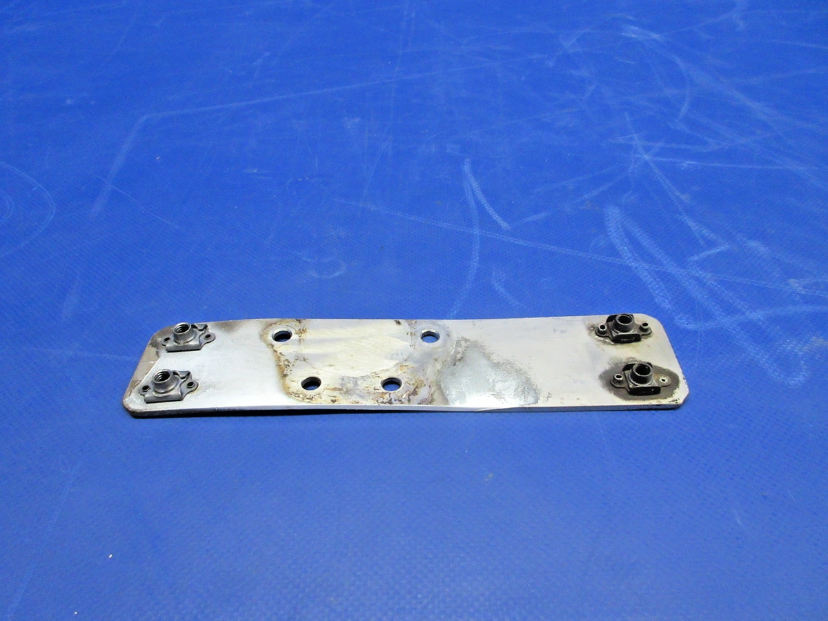 Diamond DA-40 Main Gear RH Fairing Mount Bracket D41-3213-31-01-RH (0726-832)0