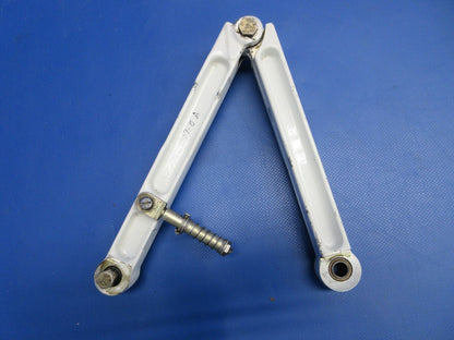 Piper PA-34-200T Seneca II Nose Gear Drag Link Assy P/N 78677-00 (0524-1896)