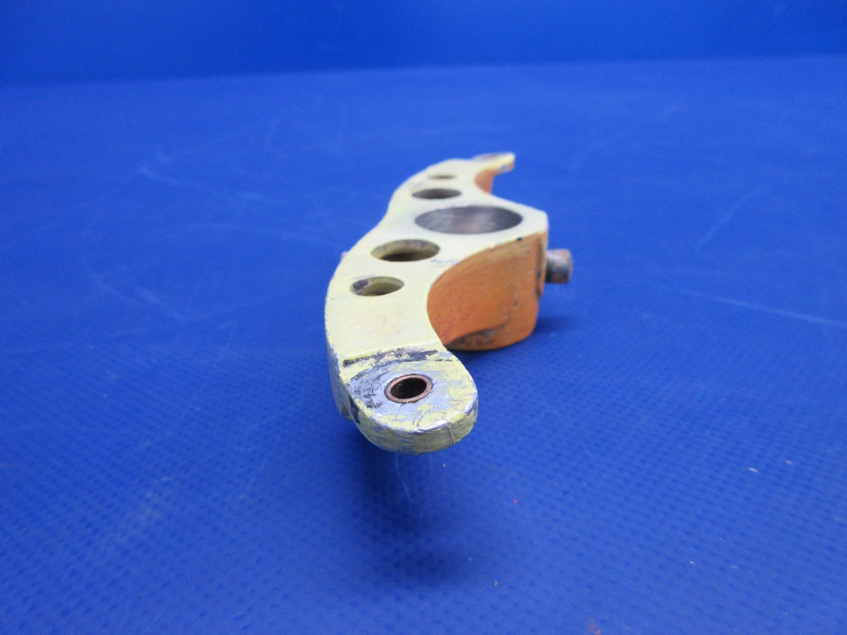 Beech 76 Duchess Rudder Bellcrank P/N 105-520036-1 (0526-844)11