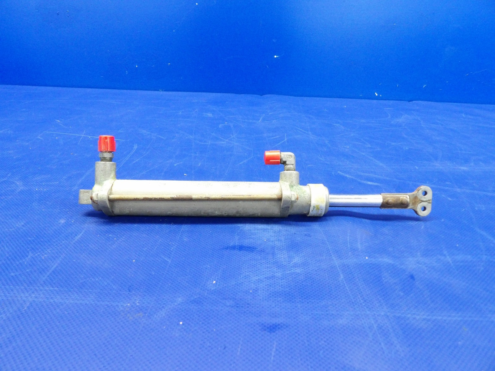 Globe GC-1B Swift Adel Hydraulic Flap Cylinder P/N N-15518-2 (0326-411)1