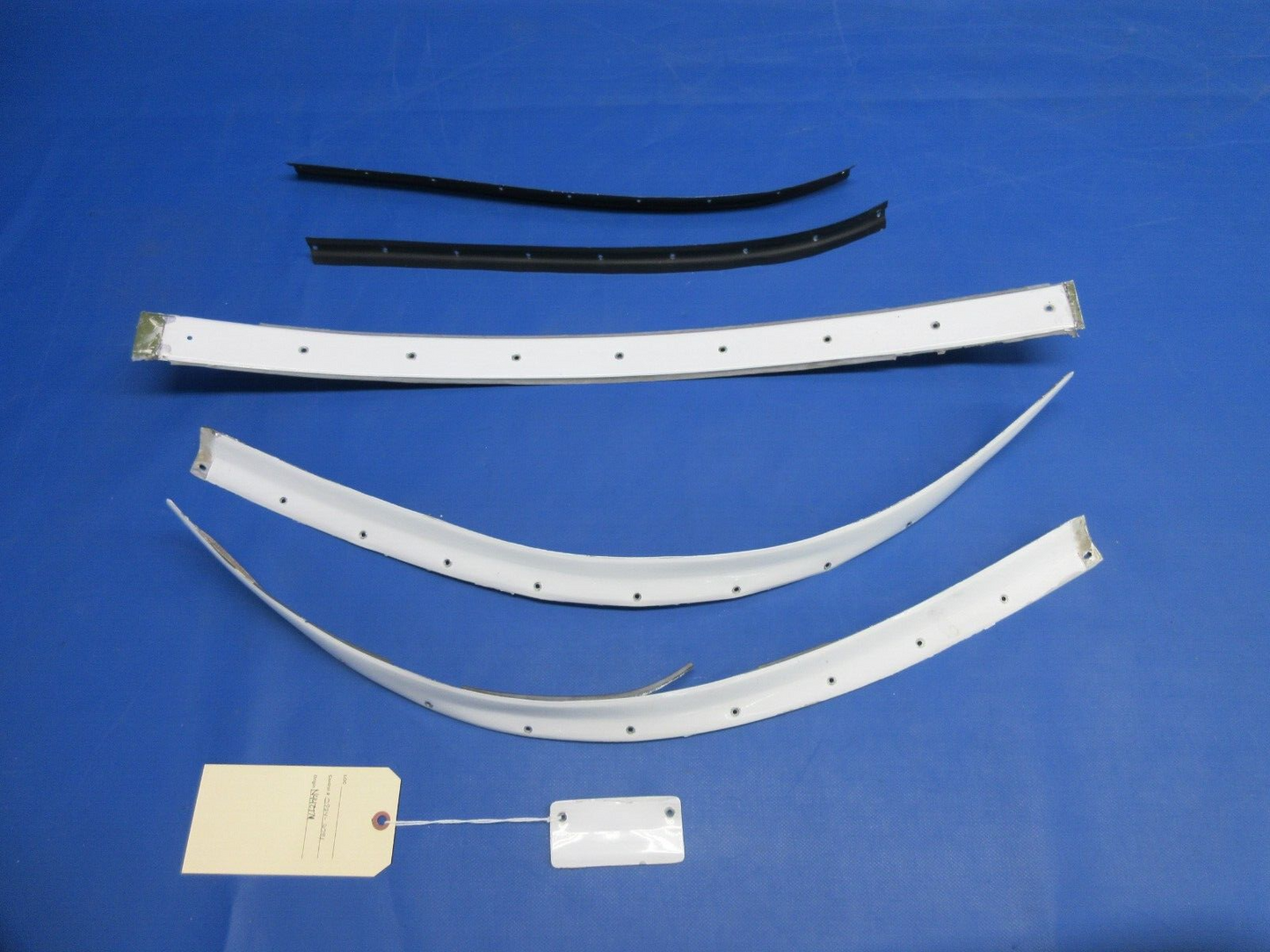 Piper PA-32RT-300T Lance II Windshield Collar & Trim Strip 69220-04 (0924-2081)