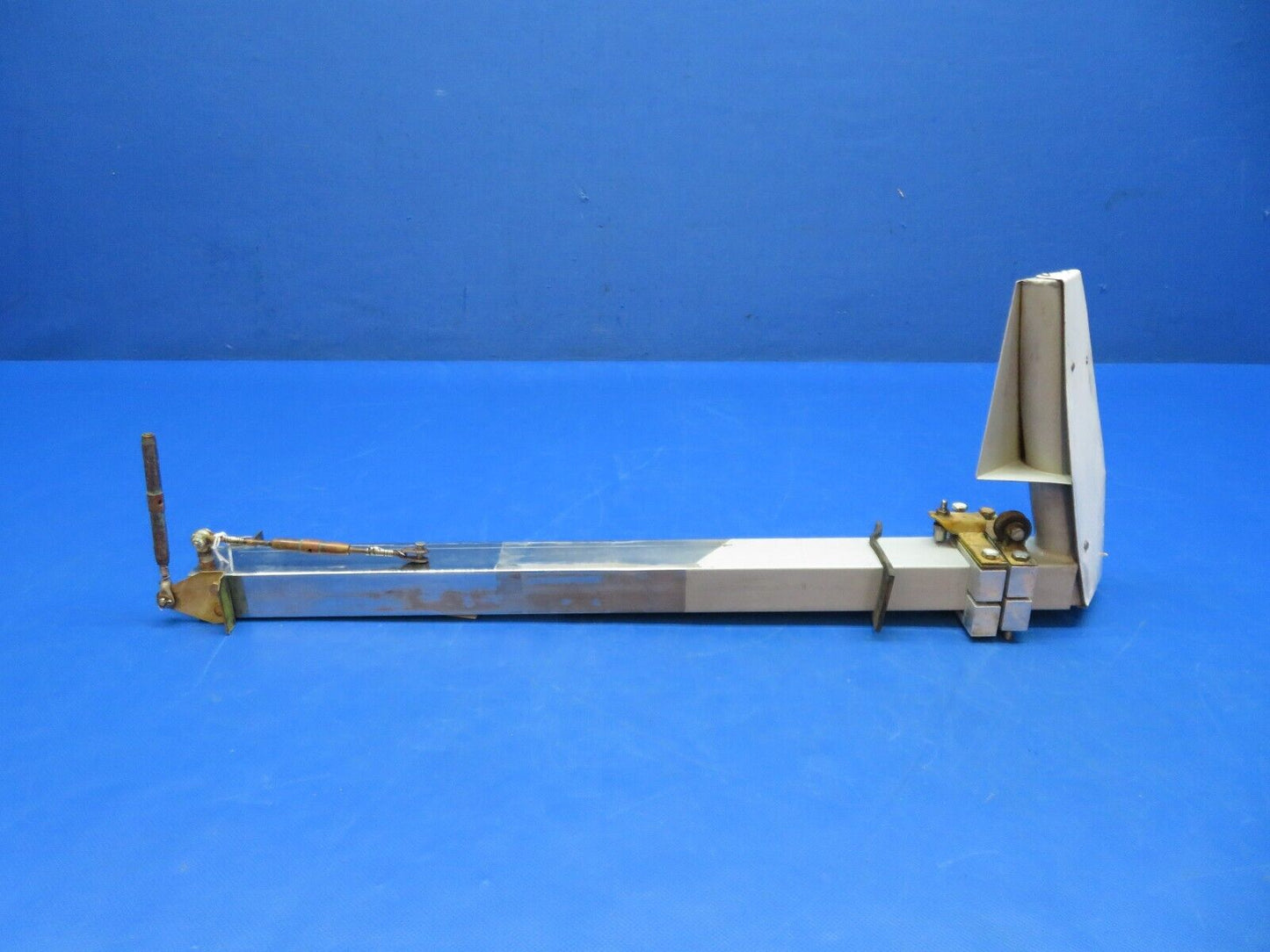 Mooney M20 / M20E Retractable Step P/N 8269 SSBY 840005 (0524-126)