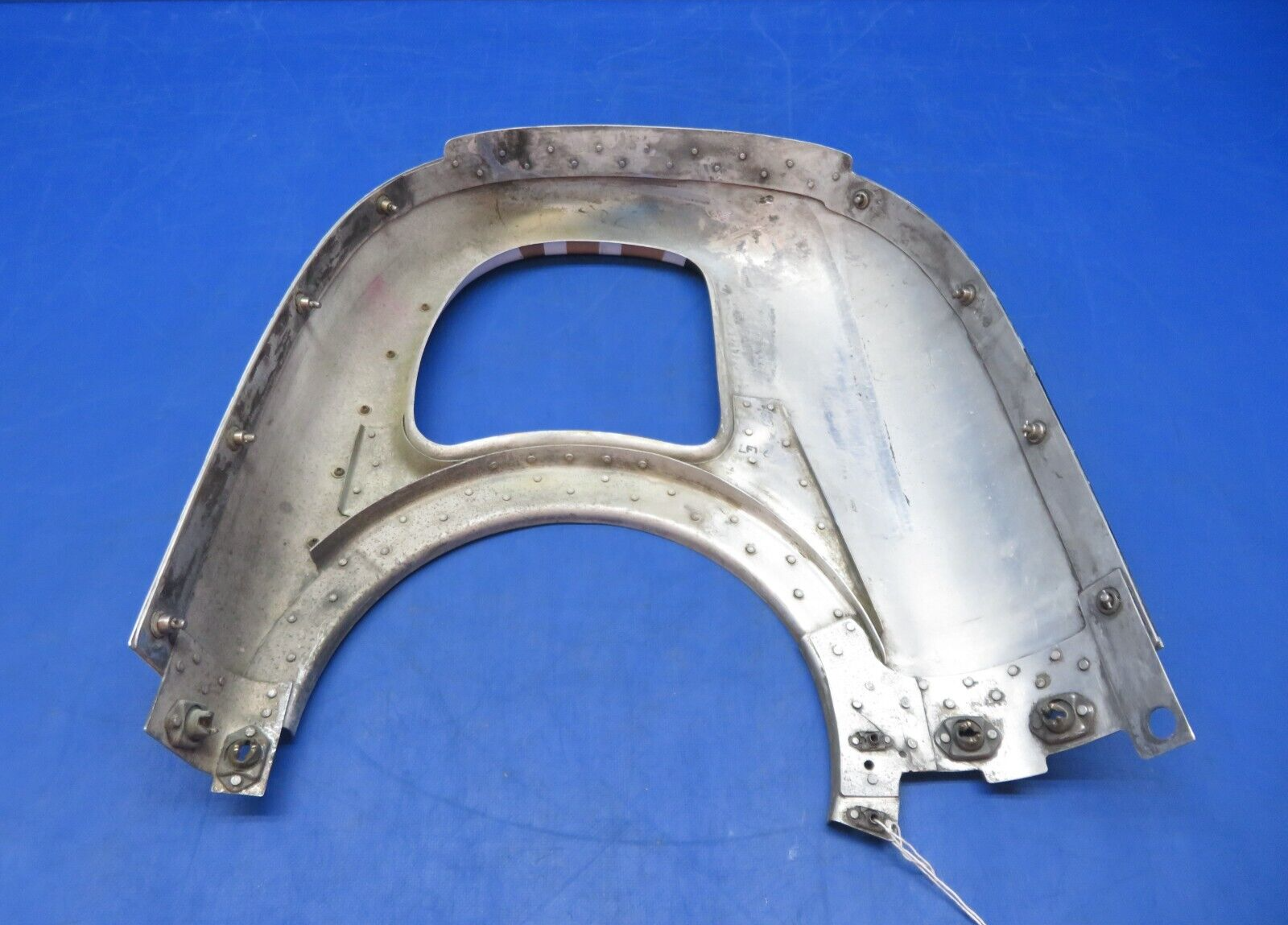 Cessna 310 / 310I Cowl RH Nose Cap Assy P/N 0851005-24 (1023-165)10